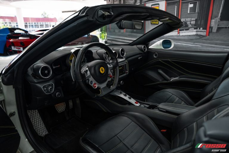 Ferrari California T Interior (1)